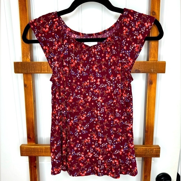 Old Navy Other - Girls Old Navy floral top